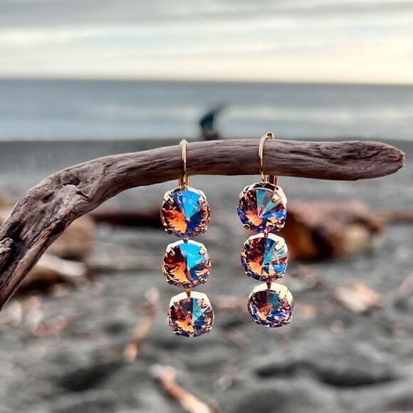 Handcrafted Earrings with Shimmering Swarovski Crystals - Picture 3 of 7